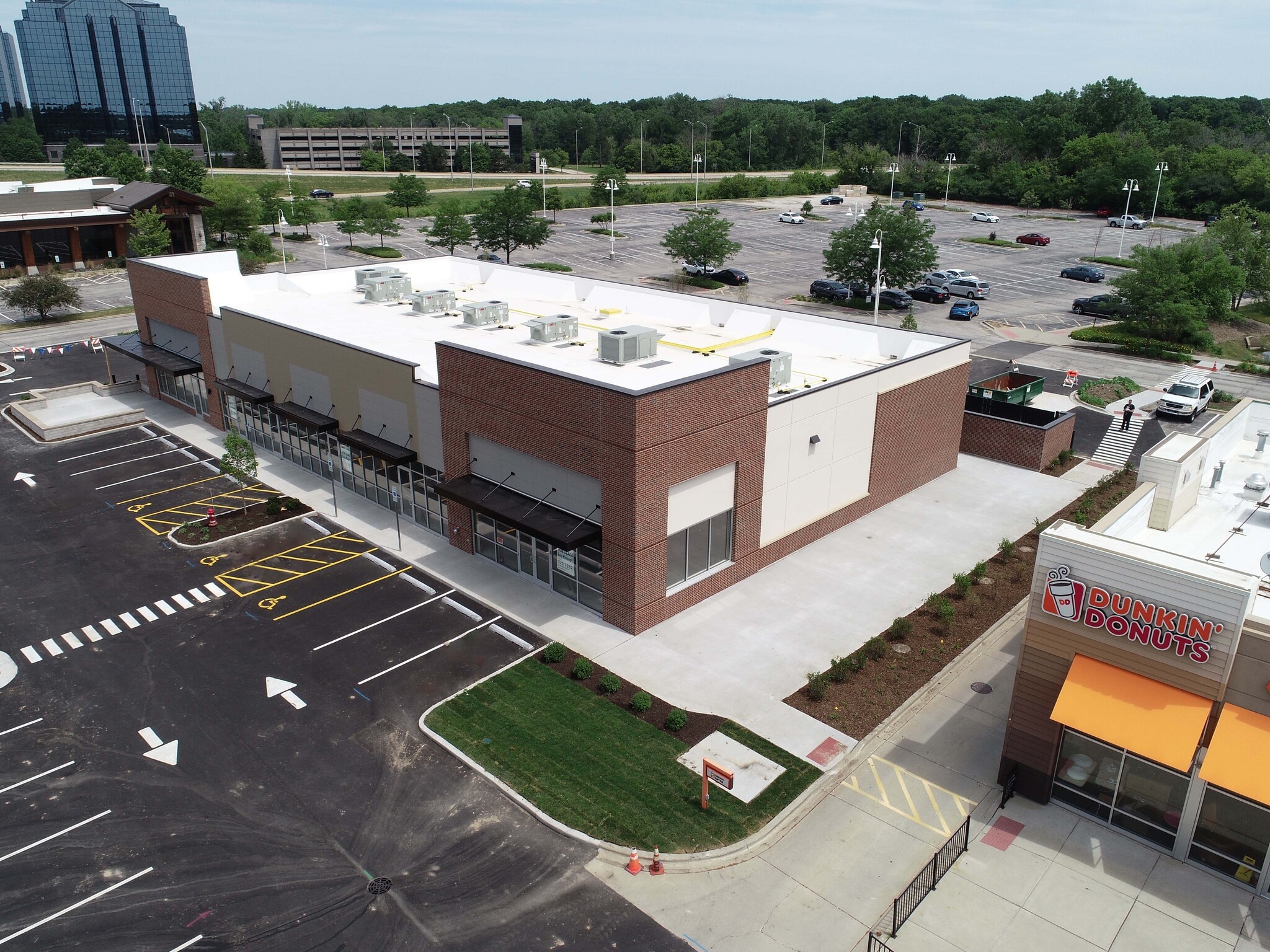 751 N Milwaukee Ave, Wheeling, IL for lease Primary Photo- Image 1 of 8