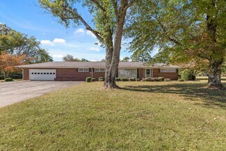 Plus de détails pour 2763 US 43, Lawrenceburg, TN - Multi-résidentiel à vendre