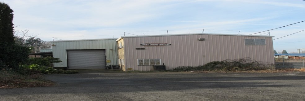 Portland Net Leased Cannabis Portfolio portfolio of 2 properties for sale on LoopNet.ca - Building Photo - Image 3 of 5