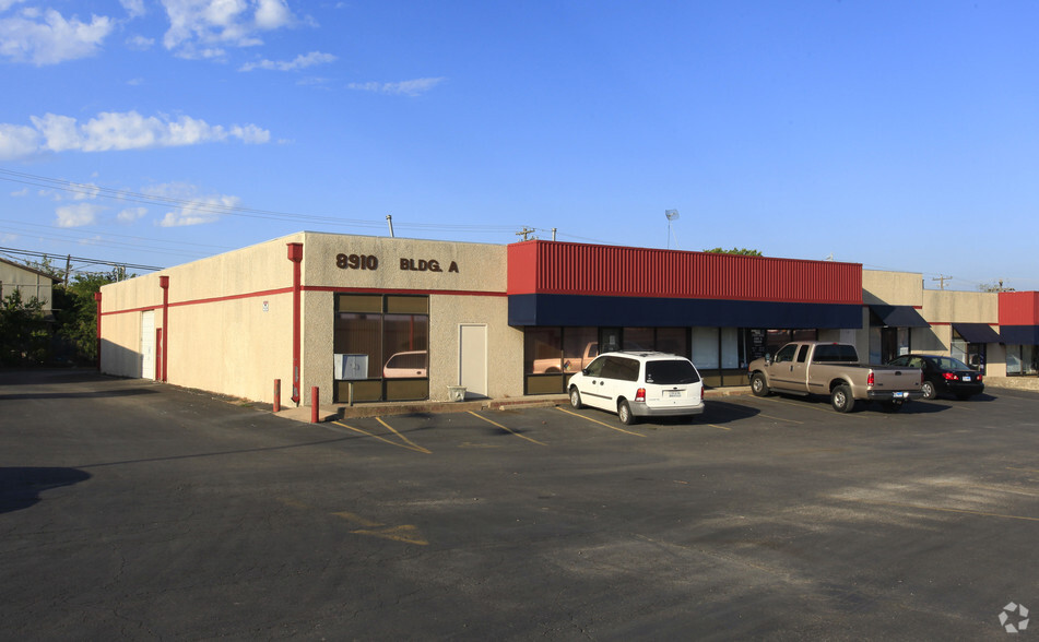 8910 Research Blvd, Austin, TX for lease - Primary Photo - Image 1 of 4