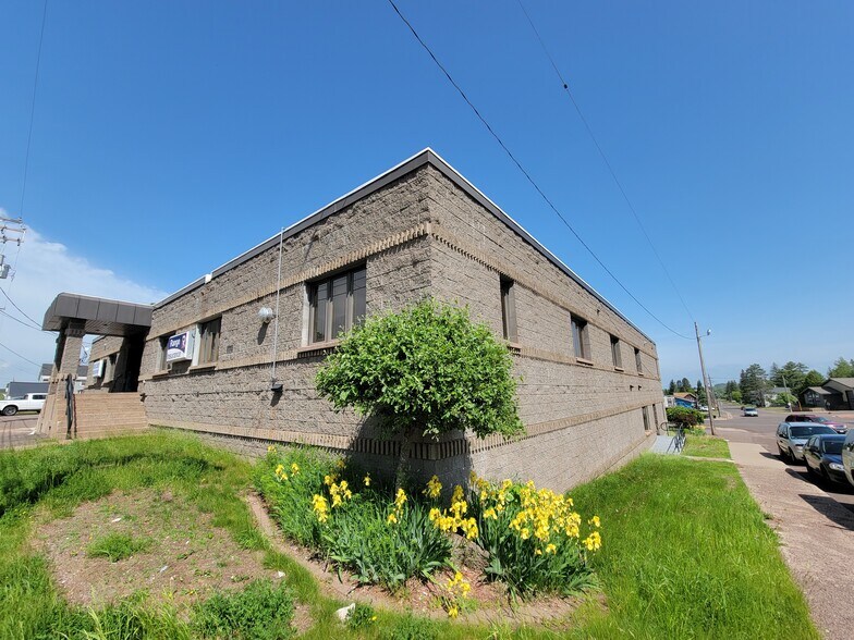 501 Granite St, Hurley, WI à louer - Photo du bâtiment - Image 3 de 6