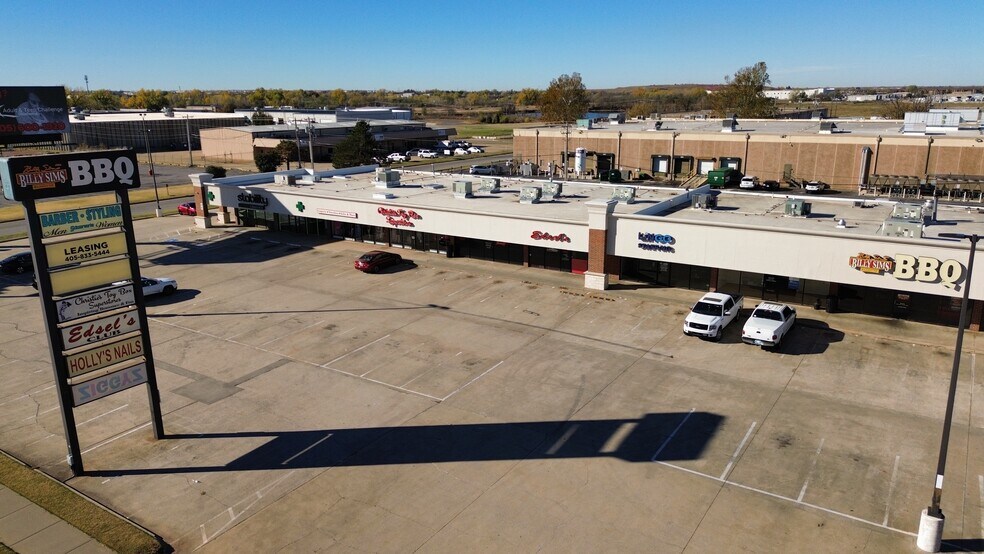 1011-1045 S Meridian Ave, Oklahoma City, OK à louer - Aérien - Image 2 de 6