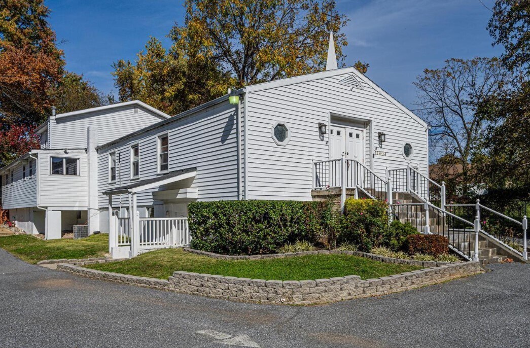 17604 Washington Grove Ln, Gaithersburg, MD for sale Primary Photo- Image 1 of 20
