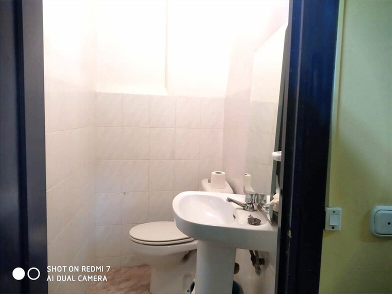 Retail in Cáceres, Cáceres for sale - Building Photo - Image 2 of 7