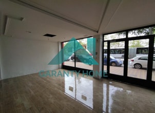 Retail in Cáceres, Cáceres for lease Interior Photo- Image 1 of 6