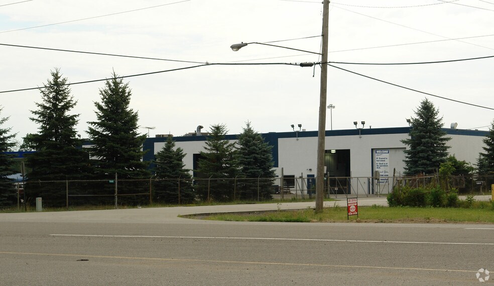 1951 N Bailey Rd, North Jackson, OH à vendre - Photo du bâtiment - Image 2 de 2