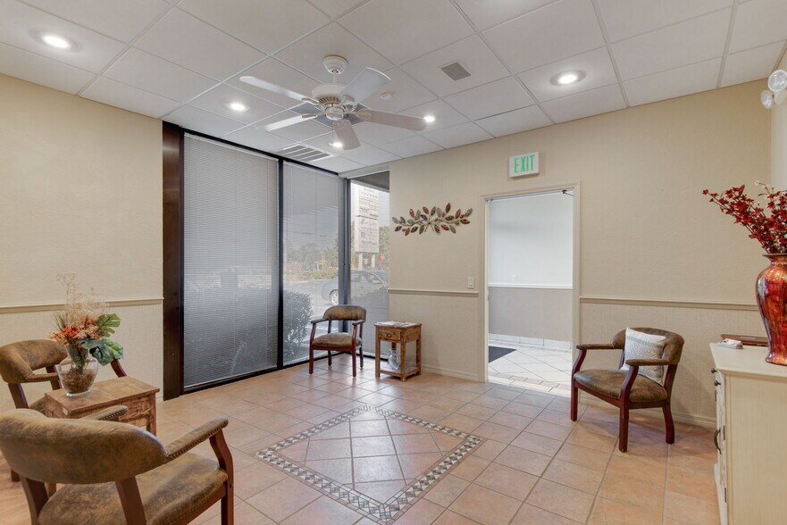 9020 Rancho del Rio Dr, New Port Richey, FL à louer - Photo intérieure - Image 2 de 12