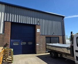 37-53 Mountney Bridge Business Park, Pevensey à louer Photo du bâtiment- Image 2 de 4