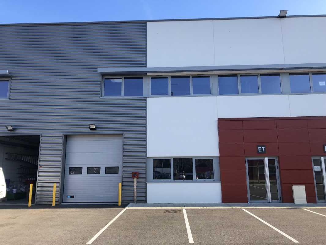 Office in Saint-Priest for lease Building Photo- Image 1 of 20