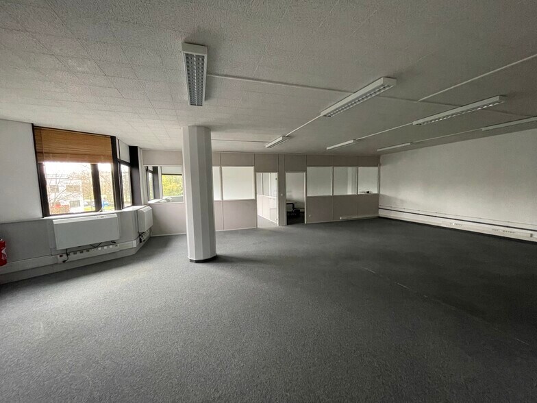 1 Rue Jean Sapidus, Illkirch-Graffenstaden for sale - Building Photo - Image 2 of 8