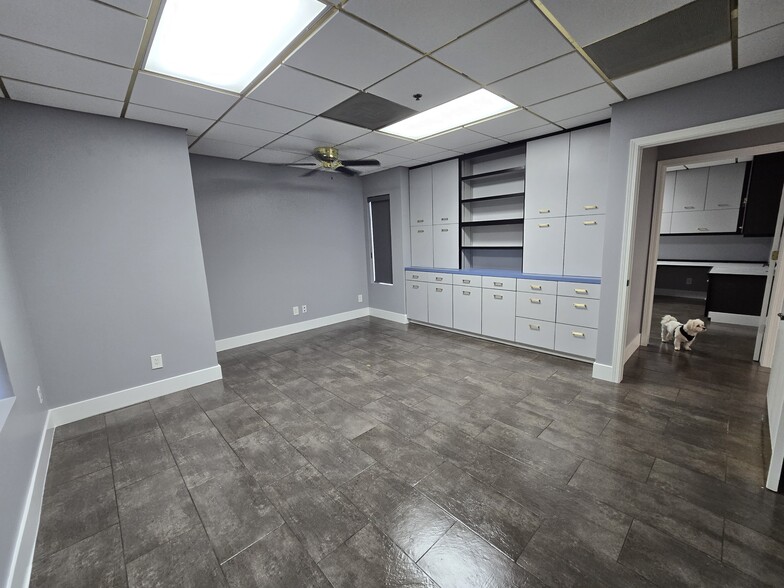 4747 N Bendel Ave, Fresno, CA for lease - Interior Photo - Image 2 of 3