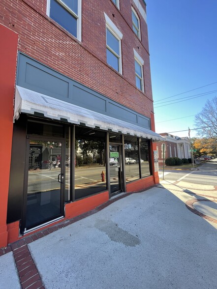 22 S Main St, Statesboro, GA for lease - Building Photo - Image 2 of 12