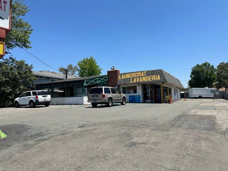 2117 N Orange Olive Rd, Orange, CA for sale - Primary Photo - Image 1 of 3