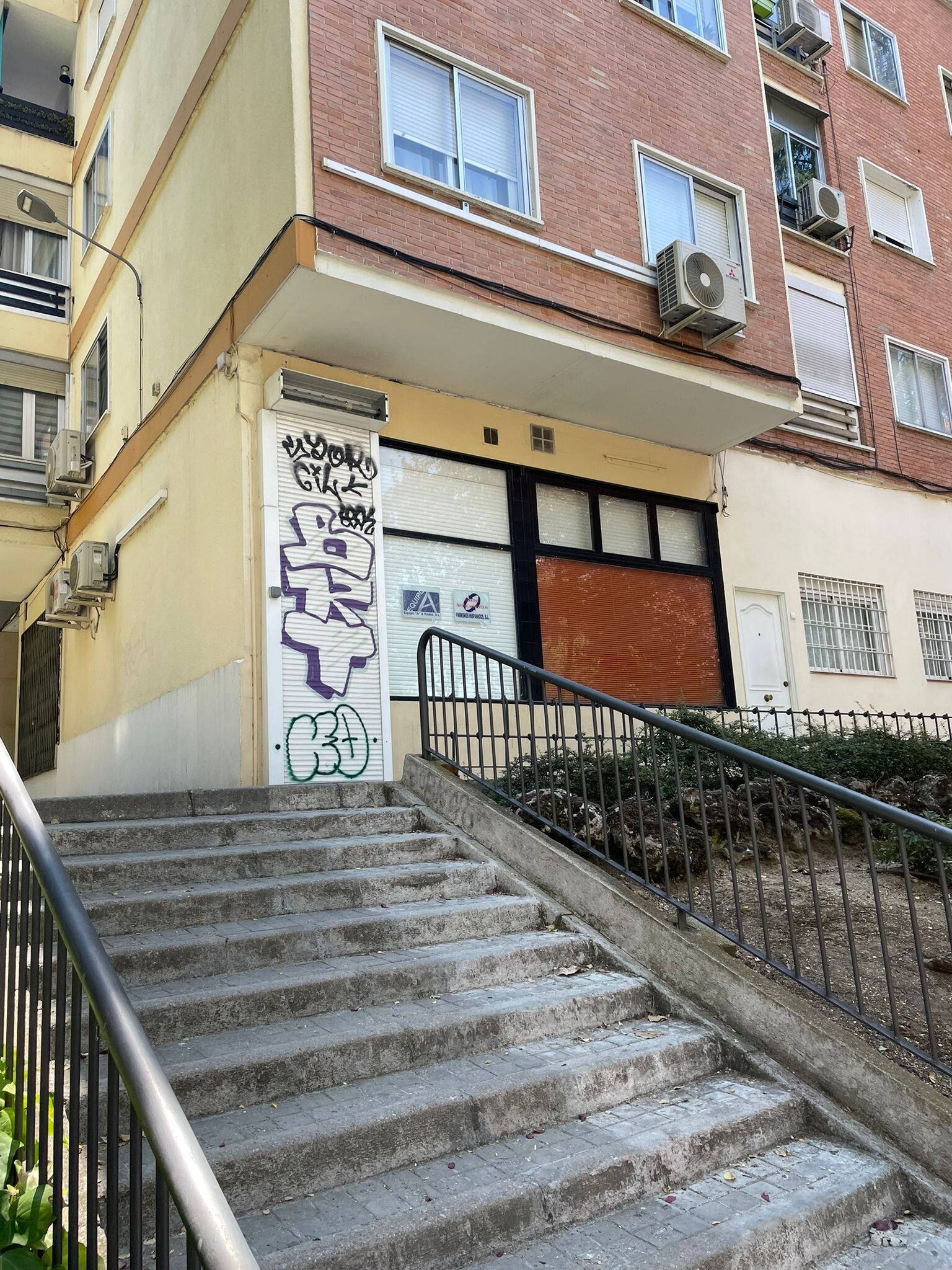 Retail in Madrid, Madrid for lease Interior Photo- Image 1 of 10