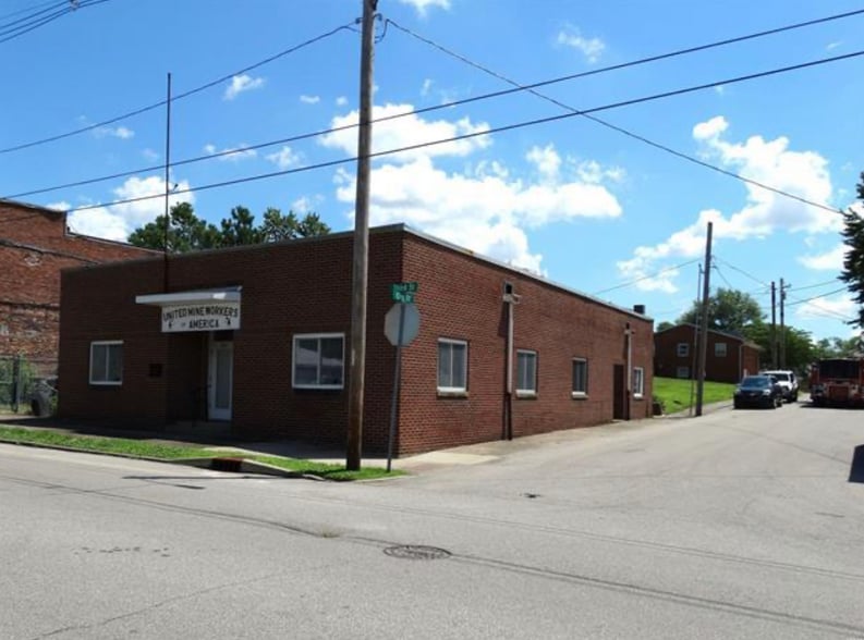 320 S 3rd St, Boonville, IN for sale - Building Photo - Image 3 of 16
