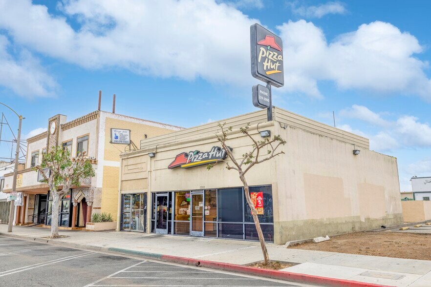 12203 Hawthorne Blvd, Hawthorne, CA à vendre - Photo du bâtiment - Image 3 de 39