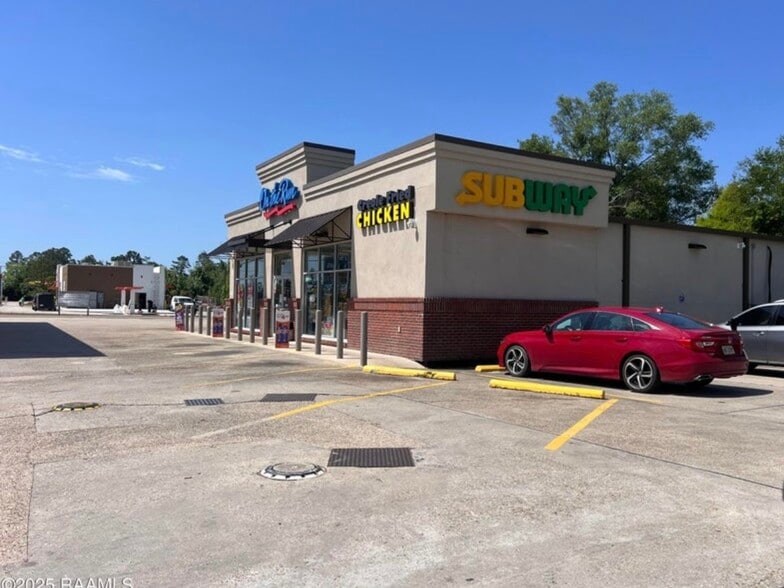 28571 LA 43 Hwy, Albany, LA for sale - Building Photo - Image 1 of 14