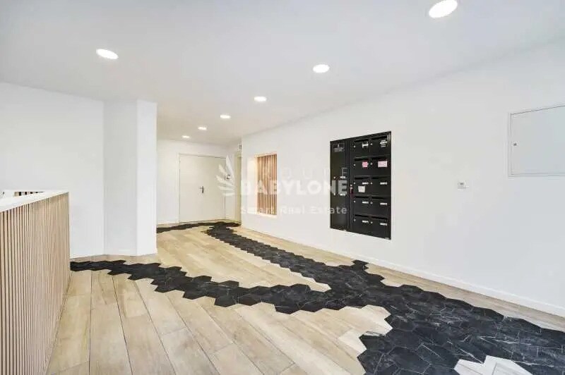 Bureau dans Neuilly-sur-Seine à louer - Photo du bâtiment - Image 3 de 13