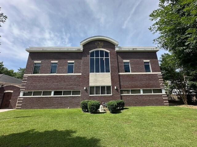 1819 Fort Bragg Rd, Fayetteville, NC à louer - Photo du bâtiment - Image 2 de 13