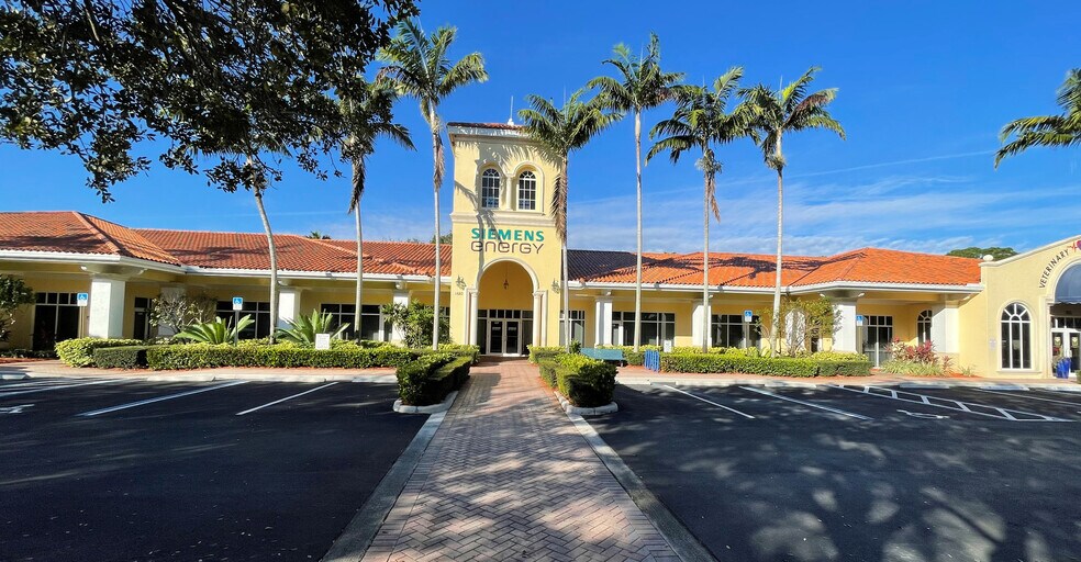 1680 S Central Blvd, Jupiter, FL à louer - Photo du bâtiment - Image 2 de 27