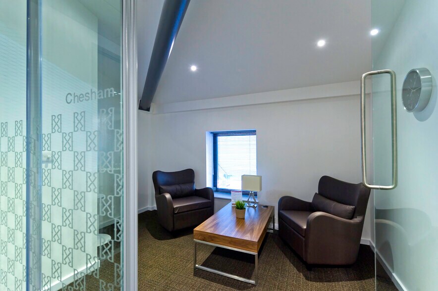 Windsor Rd, Beaconsfield à louer - Photo intérieure - Image 3 de 12