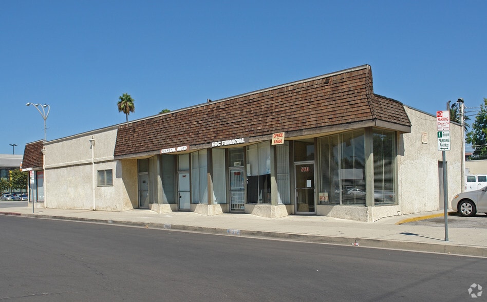 5900-5902 Van Nuys Blvd, Van Nuys, CA for lease - Building Photo - Image 3 of 5