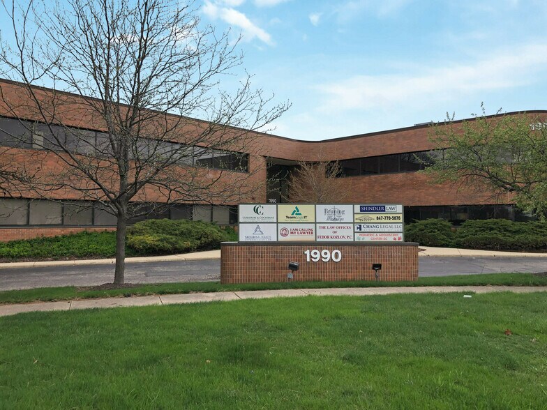 1990 E Algonquin Rd, Schaumburg, IL à louer - Photo du bâtiment - Image 2 de 61
