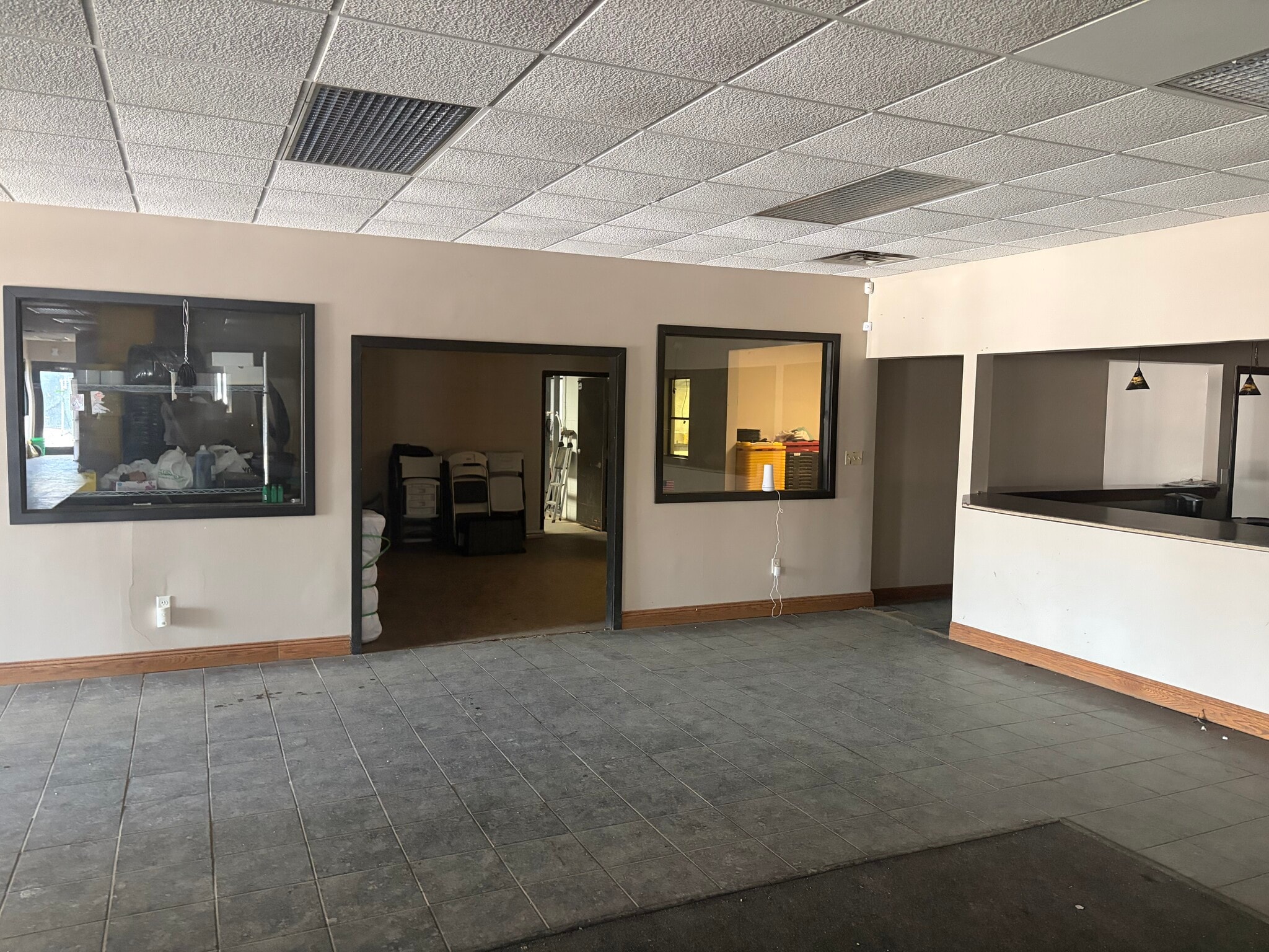 10040 N Dort Hwy, Clio, MI à louer Photo intérieure- Image 1 de 2