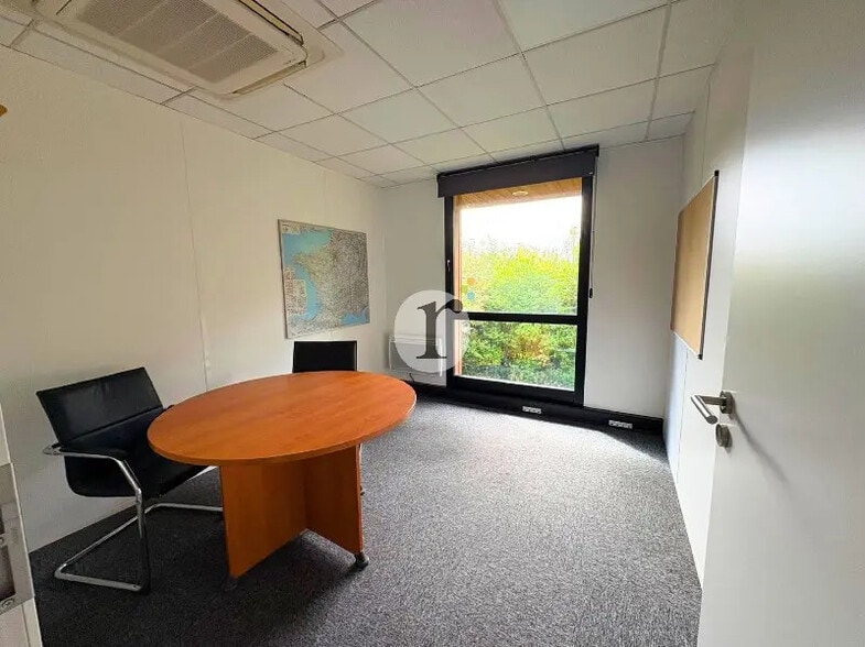 Bureau dans Wambrechies à louer - Photo intérieure - Image 3 de 5