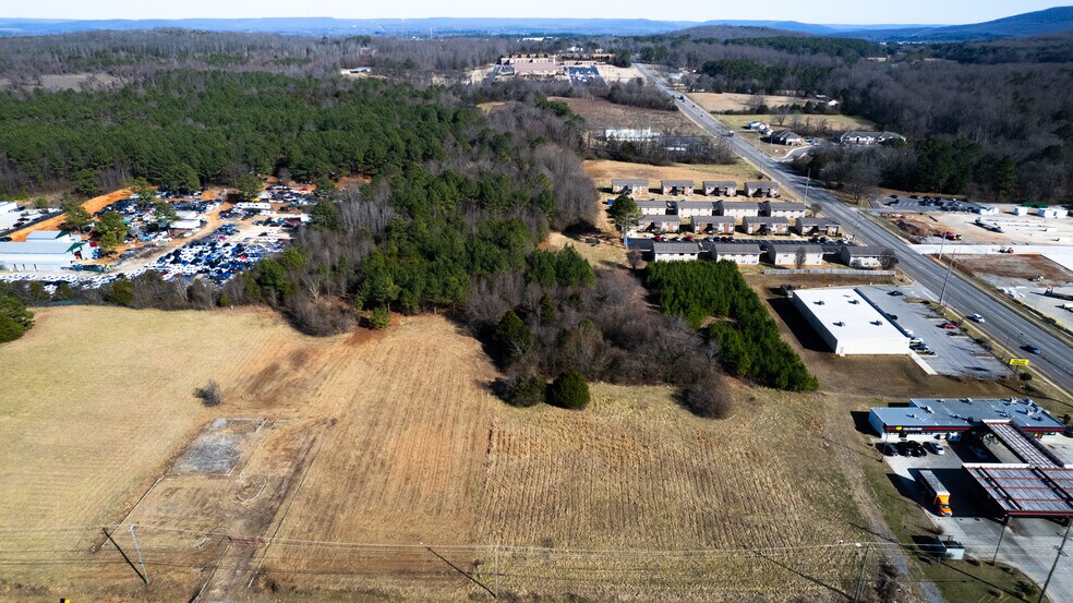 4936 Meridian St N, Huntsville, AL à vendre - Photo du bâtiment - Image 3 de 8