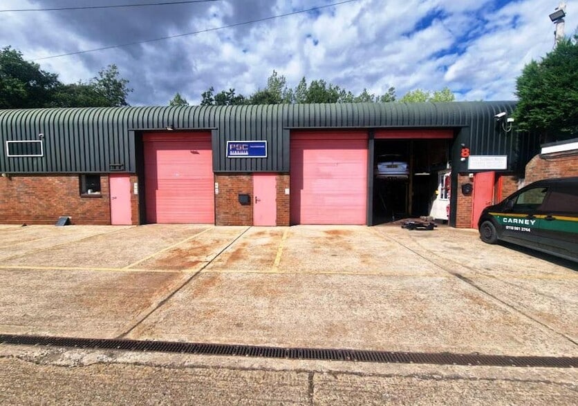 Bramley Rd, Tadley for lease - Building Photo - Image 2 of 3