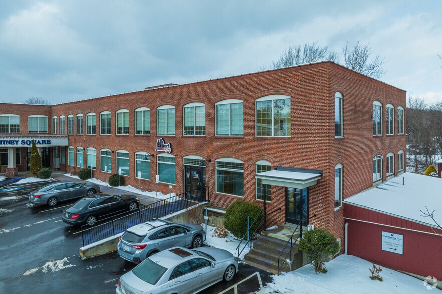 40 Spruce St, Leominster, MA à louer - Photo du bâtiment - Image 3 de 6