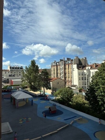 Office in Boulogne-Billancourt for lease - Building Photo - Image 2 of 9