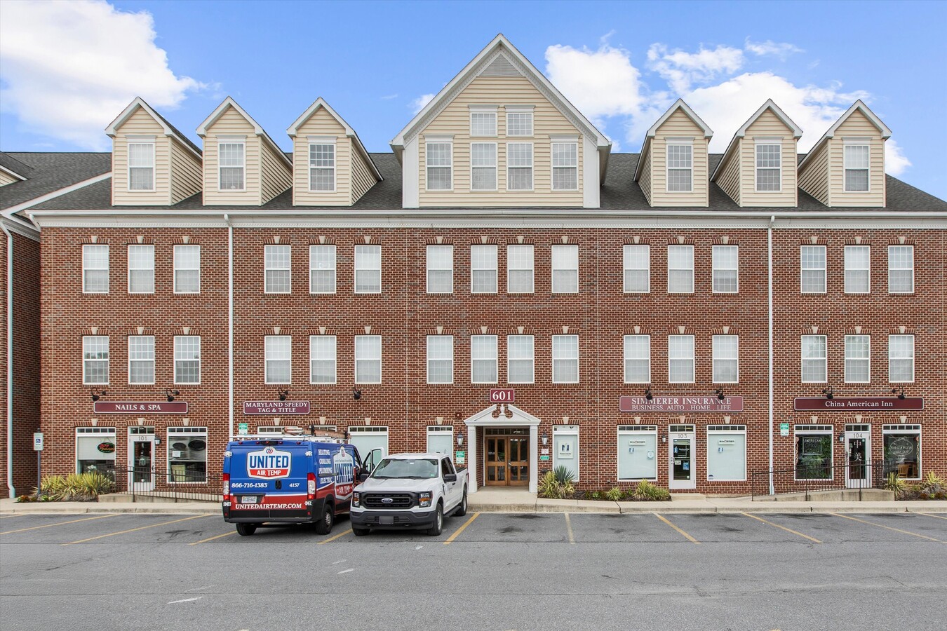 601 7th St, Laurel, MD 20707 - Unit 202 -  - Interior Photo - Image 1 of 20