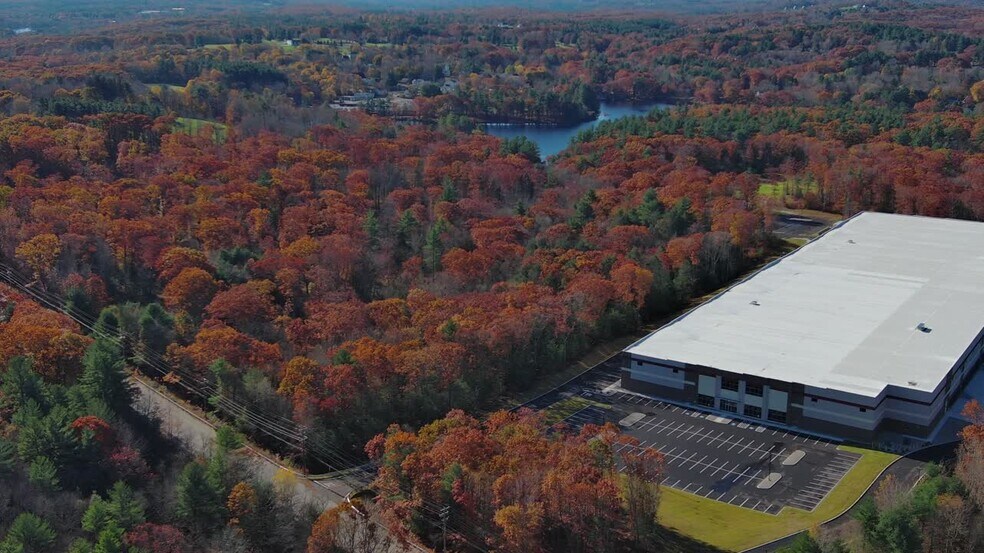 90 Huntoon Memorial Hwy, Leicester, MA à louer - Vidéo sur l’inscription commerciale - Image 2 de 11