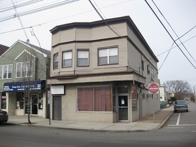 More details for 604 Van Houten Ave, Clifton, NJ - Retail for Sale