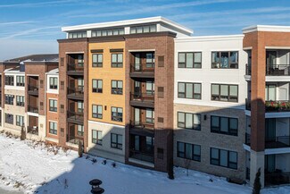 Plus de détails pour 20200 W Bluemound Rd, Brookfield, WI - Commerce de détail à louer