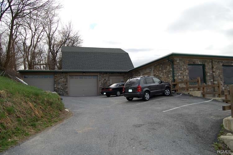 2 Schoolhouse Rd, Pine Island, NY à louer - Photo du bâtiment - Image 2 de 7