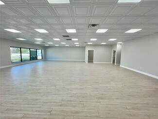 Plus de détails pour 840 E Main St, Gainesville, TX - Bureau à louer