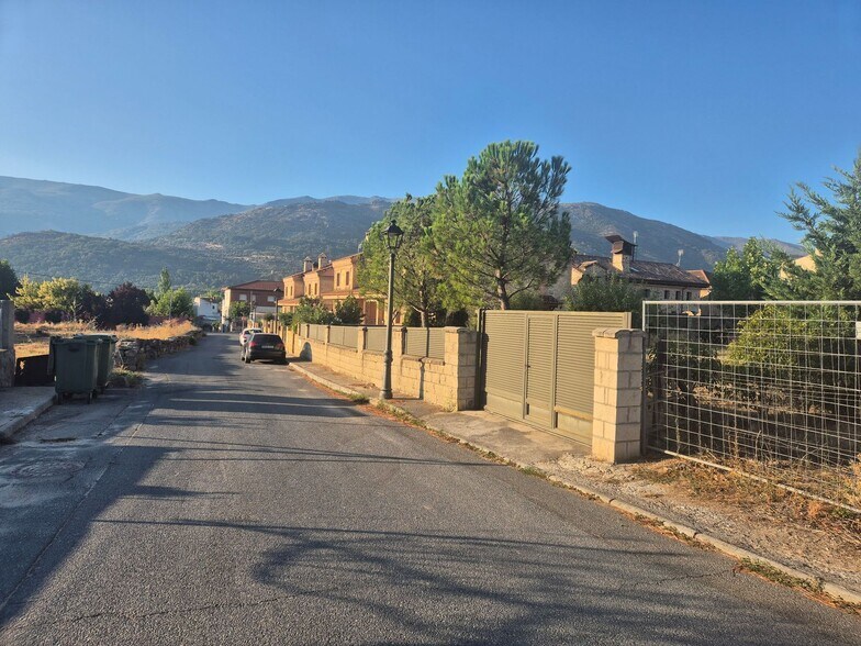 Terrain dans Navaluenga, Ávila à vendre - Photo du bâtiment - Image 2 de 6