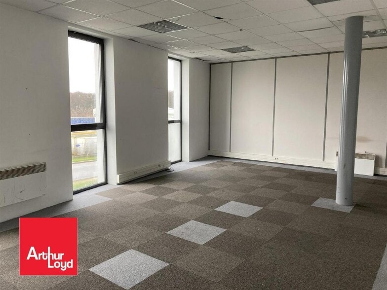 Bureau dans Nogent-le-Phaye à louer - Photo intérieure - Image 2 de 3