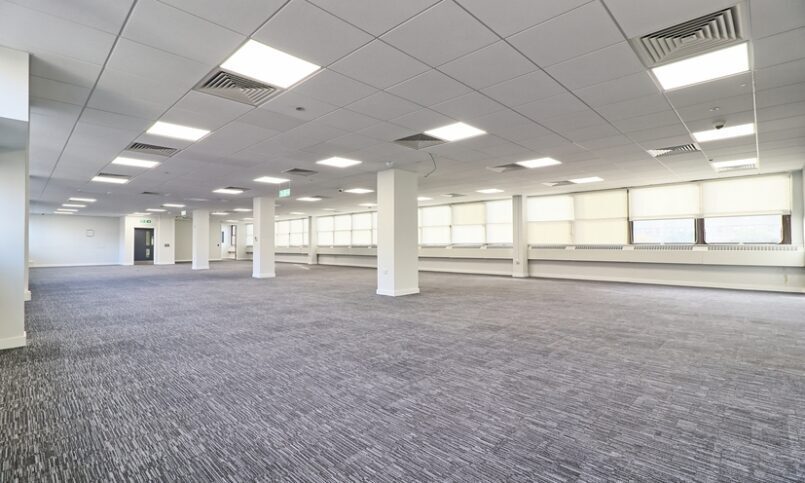 Church Walk, Basildon for lease - Interior Photo - Image 1 of 21