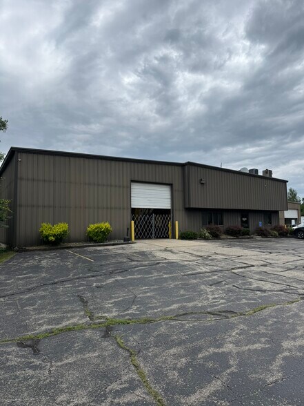 12463 Cleveland St, Nunica, MI à vendre - Photo du bâtiment - Image 2 de 33
