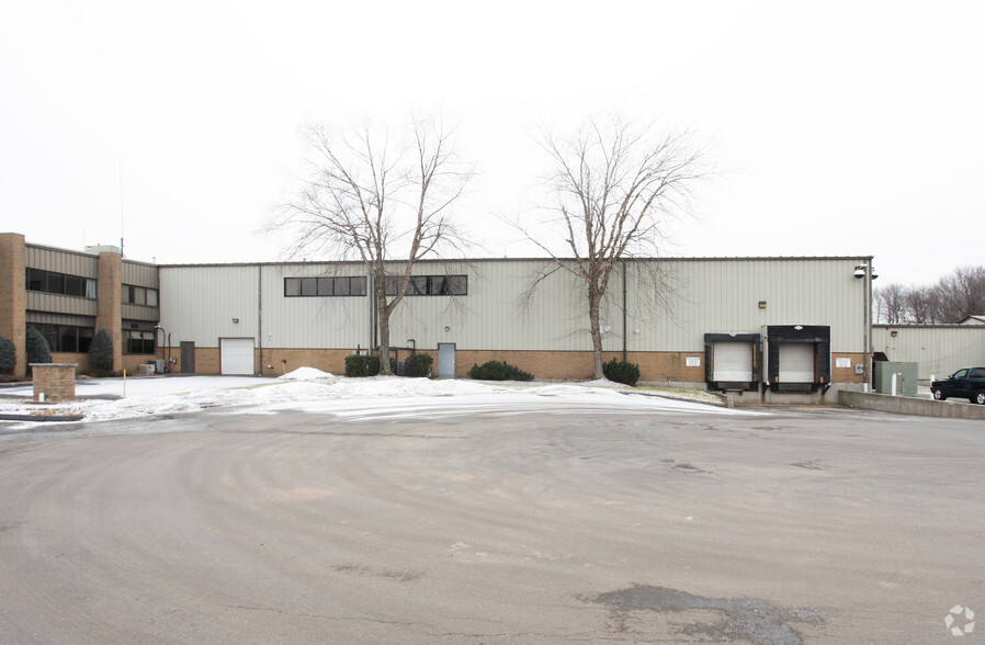 6 Industrial Rd, Windsor Locks, CT for lease - Building Photo - Image 3 of 9