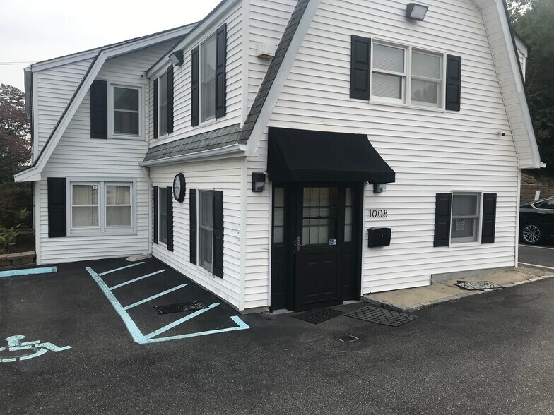 1008 W Jericho Tpke, Smithtown, NY for lease - Building Photo - Image 2 of 12