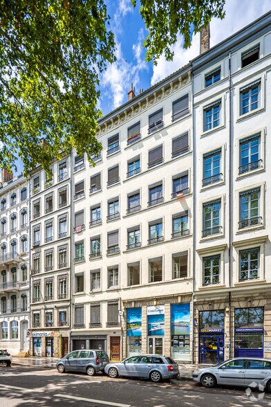 Multifamily in Lyon for sale - Primary Photo - Image 1 of 3