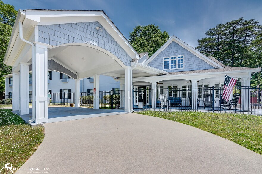 519 Lawrenceville St, Norcross, GA à vendre - Photo du bâtiment - Image 2 de 17