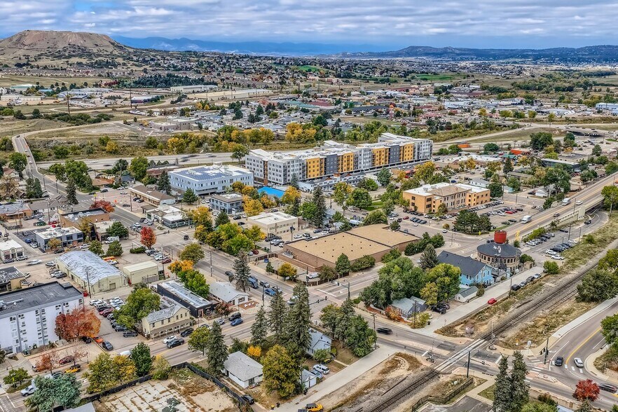 422 Perry St, Castle Rock, CO à vendre - Photo du bâtiment - Image 2 de 11