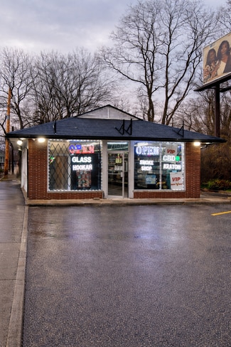 More details for 7846 N Main St, Dayton, OH - Retail for Sale