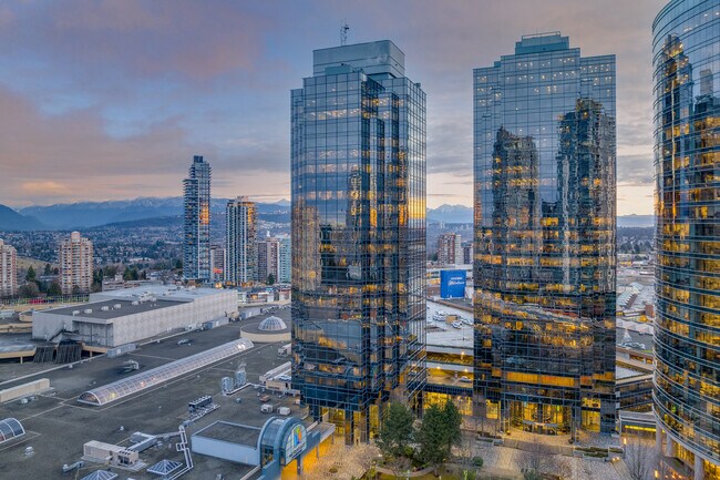 Plus de détails pour 4710 Kingsway, Burnaby, BC - Bureau à louer